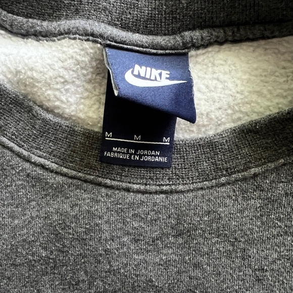 Nike Gray Crewneck Sweater with Iconic Swoosh Size Medium - Picture 4 of 4
